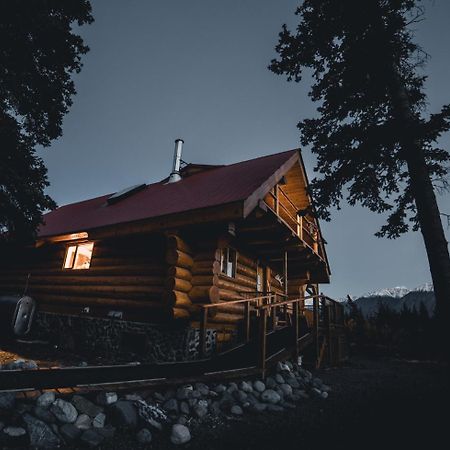 Mount Logan Ecolodge Haines Junction Exterior photo