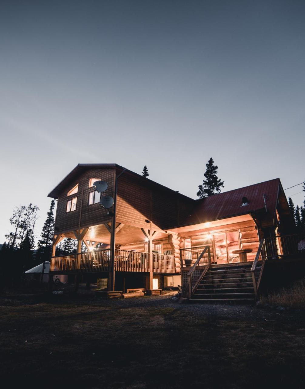Mount Logan Ecolodge Haines Junction Exterior photo